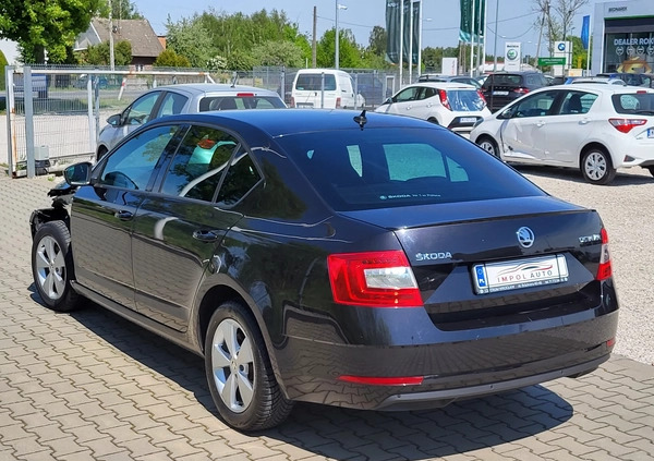 Skoda Octavia cena 49500 przebieg: 68000, rok produkcji 2019 z Człuchów małe 529